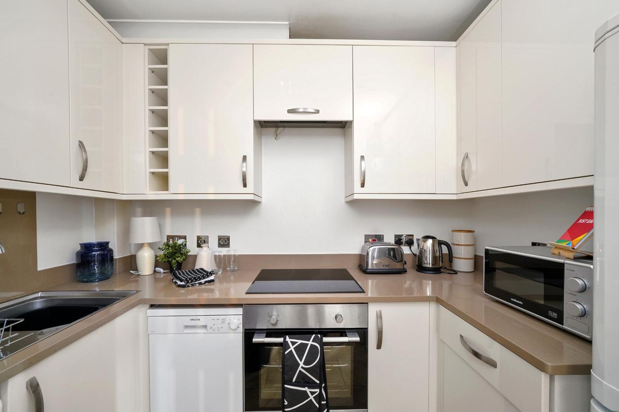 Delightful Flat In London - Sleeps 6 Apartment Екстериор снимка